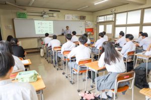 進学ガイダンス　全体講話の様子